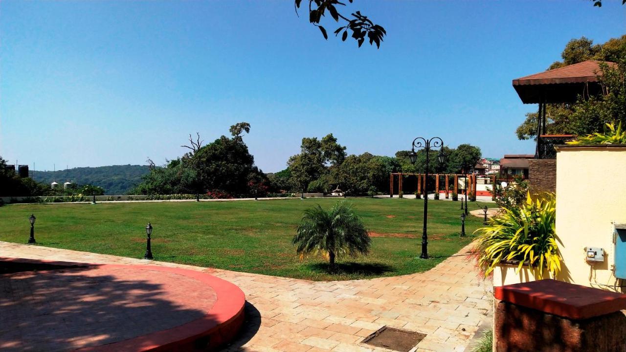 Regenta Mpg Club Mahabaleshwar Hotel Bagian luar foto