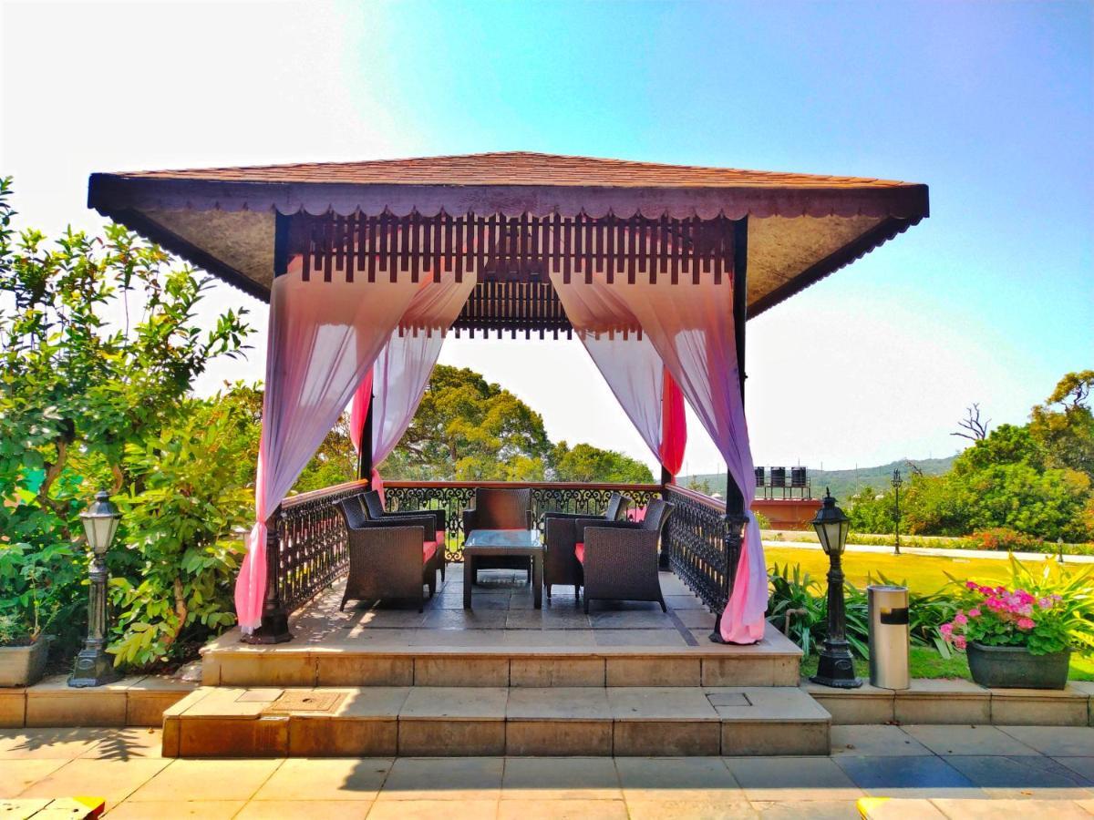Regenta Mpg Club Mahabaleshwar Hotel Bagian luar foto