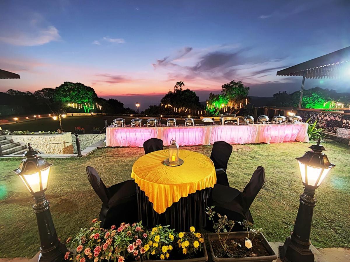 Regenta Mpg Club Mahabaleshwar Hotel Bagian luar foto