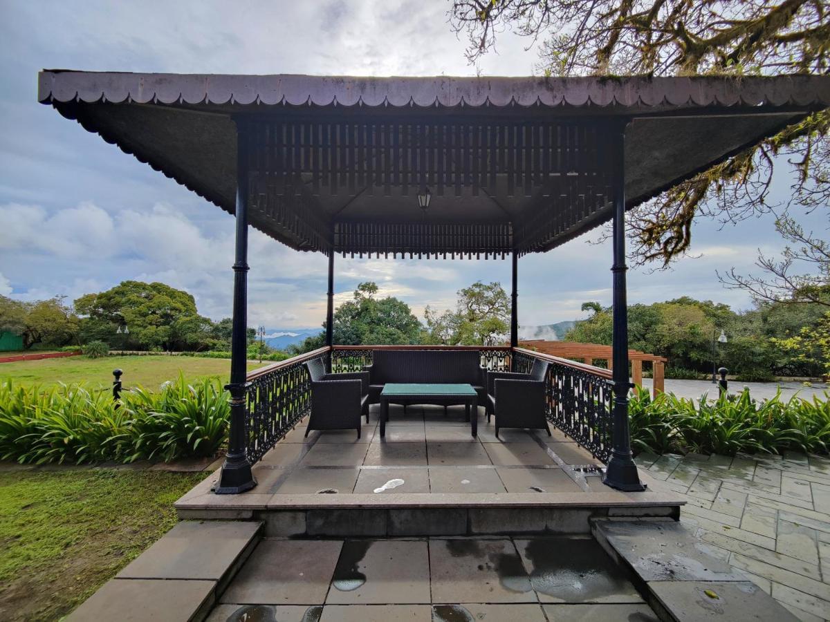 Regenta Mpg Club Mahabaleshwar Hotel Bagian luar foto
